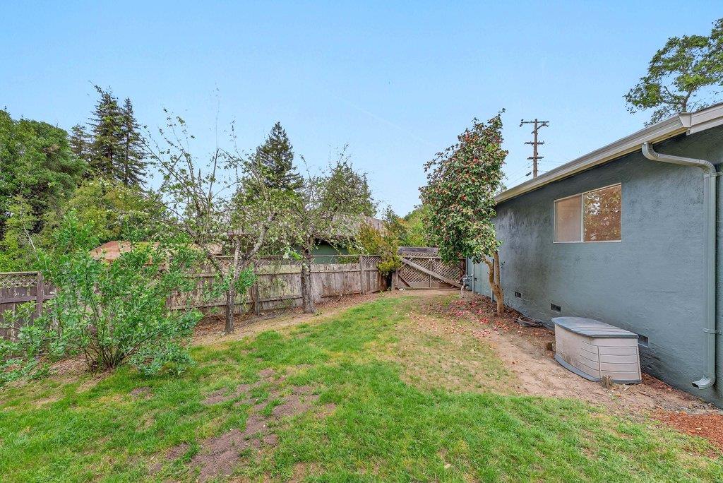 Detail Gallery Image 32 of 47 For 590 Sherman Dr, Scotts Valley,  CA 95066 - 3 Beds | 2 Baths