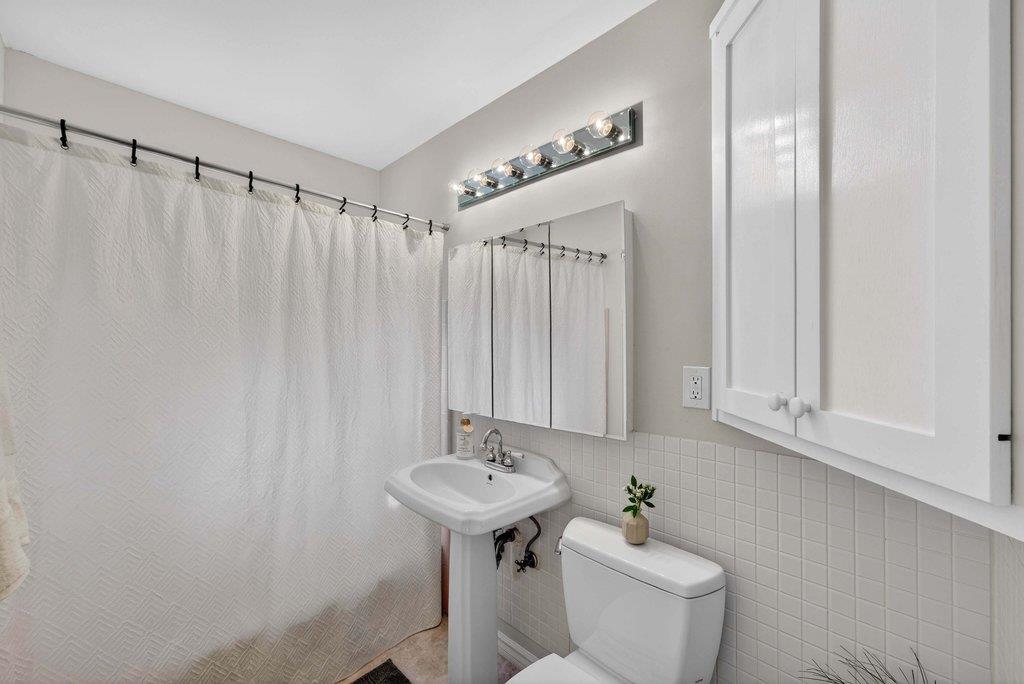 Detail Gallery Image 7 of 47 For 590 Sherman Dr, Scotts Valley,  CA 95066 - 3 Beds | 2 Baths