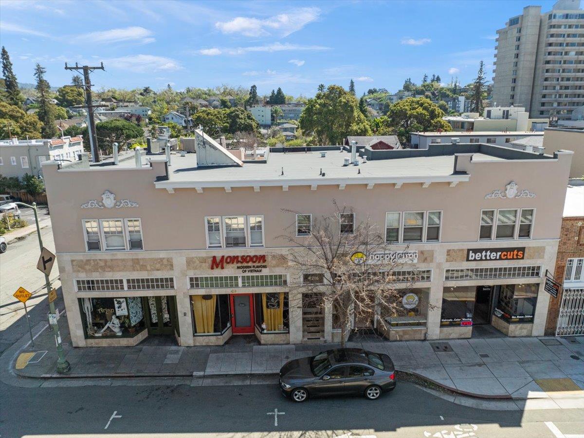 Detail Gallery Image 3 of 17 For 4218 Piedmont Ave, Oakland,  CA 94611 - – Beds | – Baths