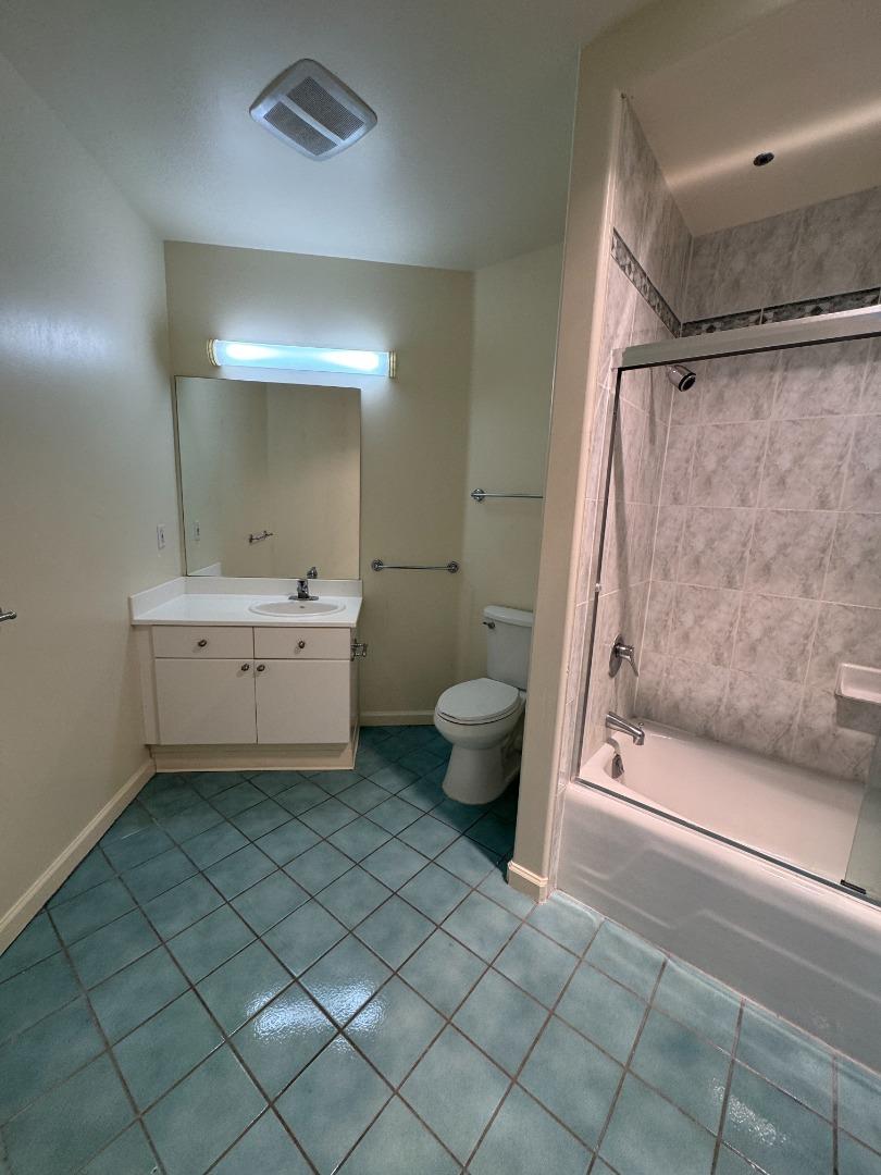 Detail Gallery Image 16 of 19 For 200 Sheridan Ave #205,  Palo Alto,  CA 94306 - 2 Beds | 2 Baths