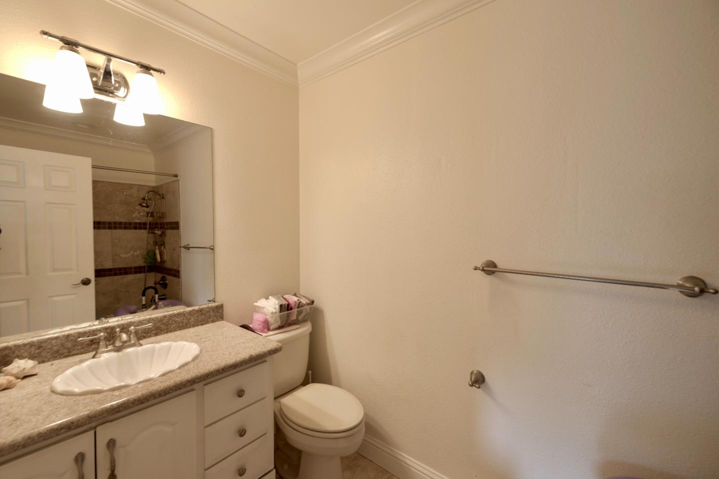 Detail Gallery Image 10 of 16 For 1743 Panda Way, Hayward,  CA 94541 - 2 Beds | 2/1 Baths