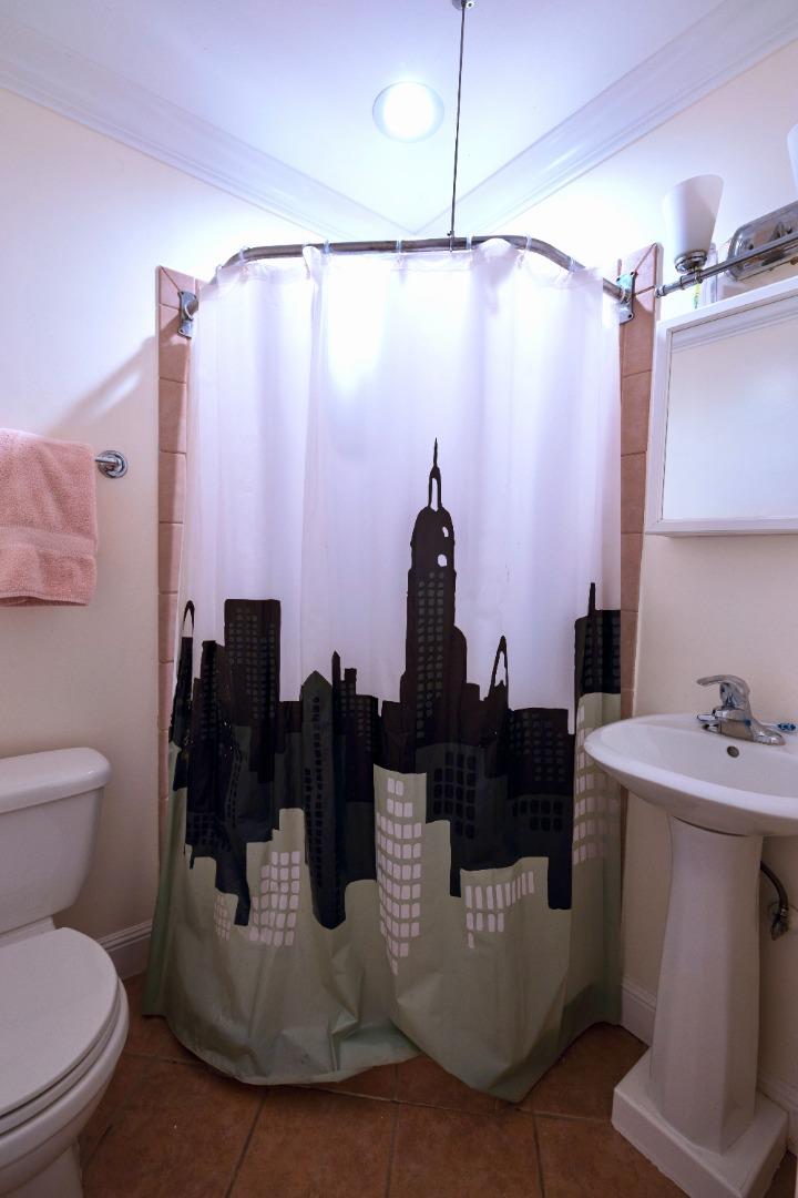 Detail Gallery Image 12 of 16 For 1743 Panda Way, Hayward,  CA 94541 - 2 Beds | 2/1 Baths