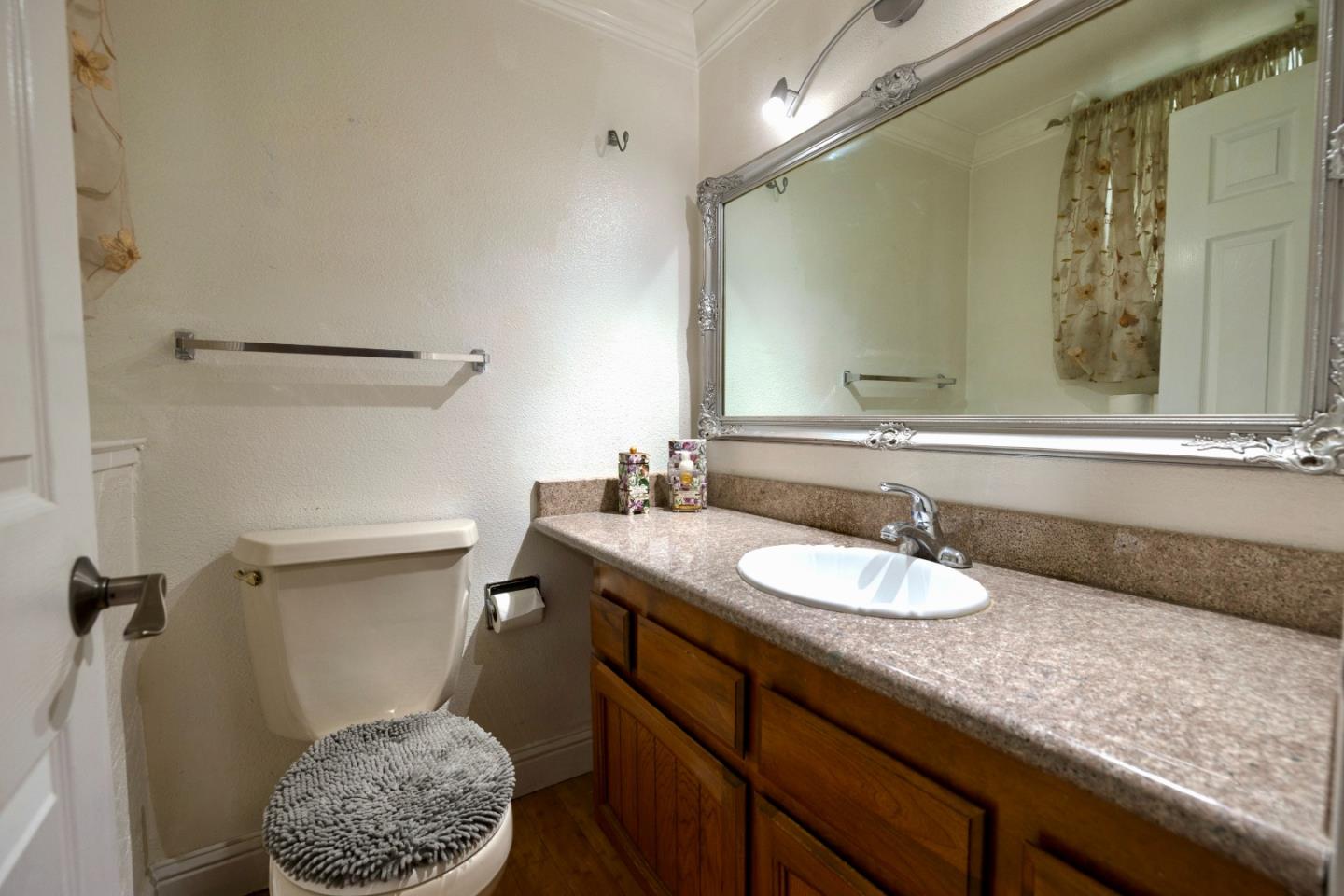 Detail Gallery Image 8 of 16 For 1743 Panda Way, Hayward,  CA 94541 - 2 Beds | 2/1 Baths