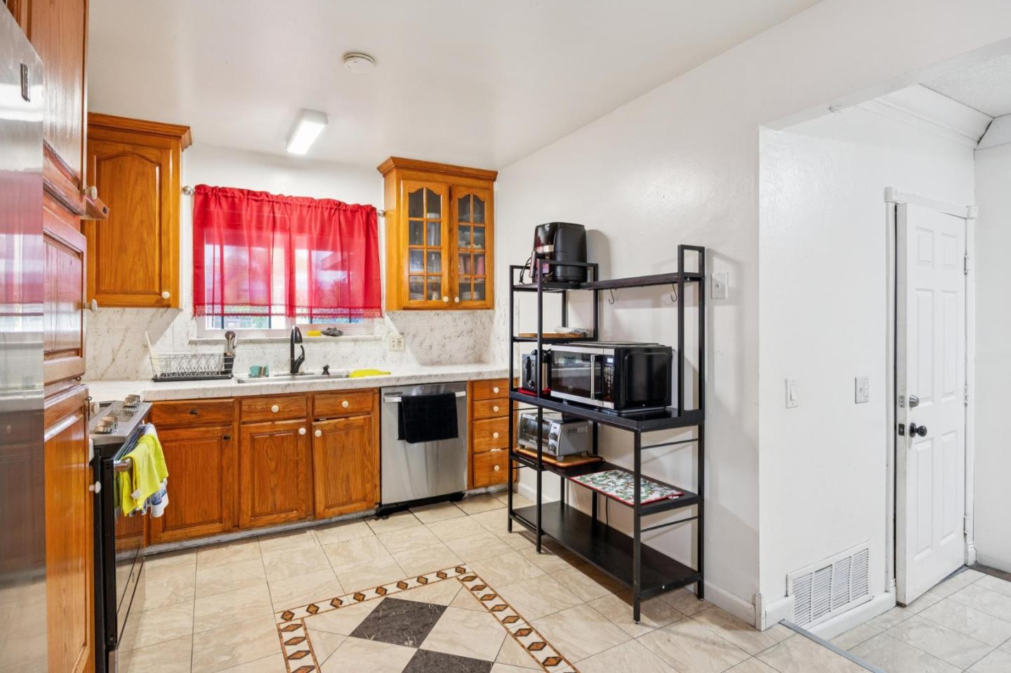 Detail Gallery Image 9 of 33 For 1511 Chabot Way, San Jose,  CA 95122 - 3 Beds | 2 Baths