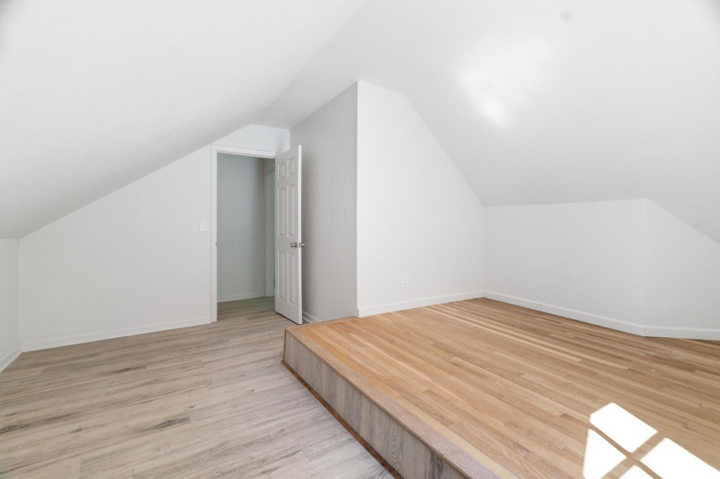 Detail Gallery Image 22 of 96 For 2950 Bear Canyon Rd, Los Gatos,  CA 95033 - 3 Beds | 2 Baths