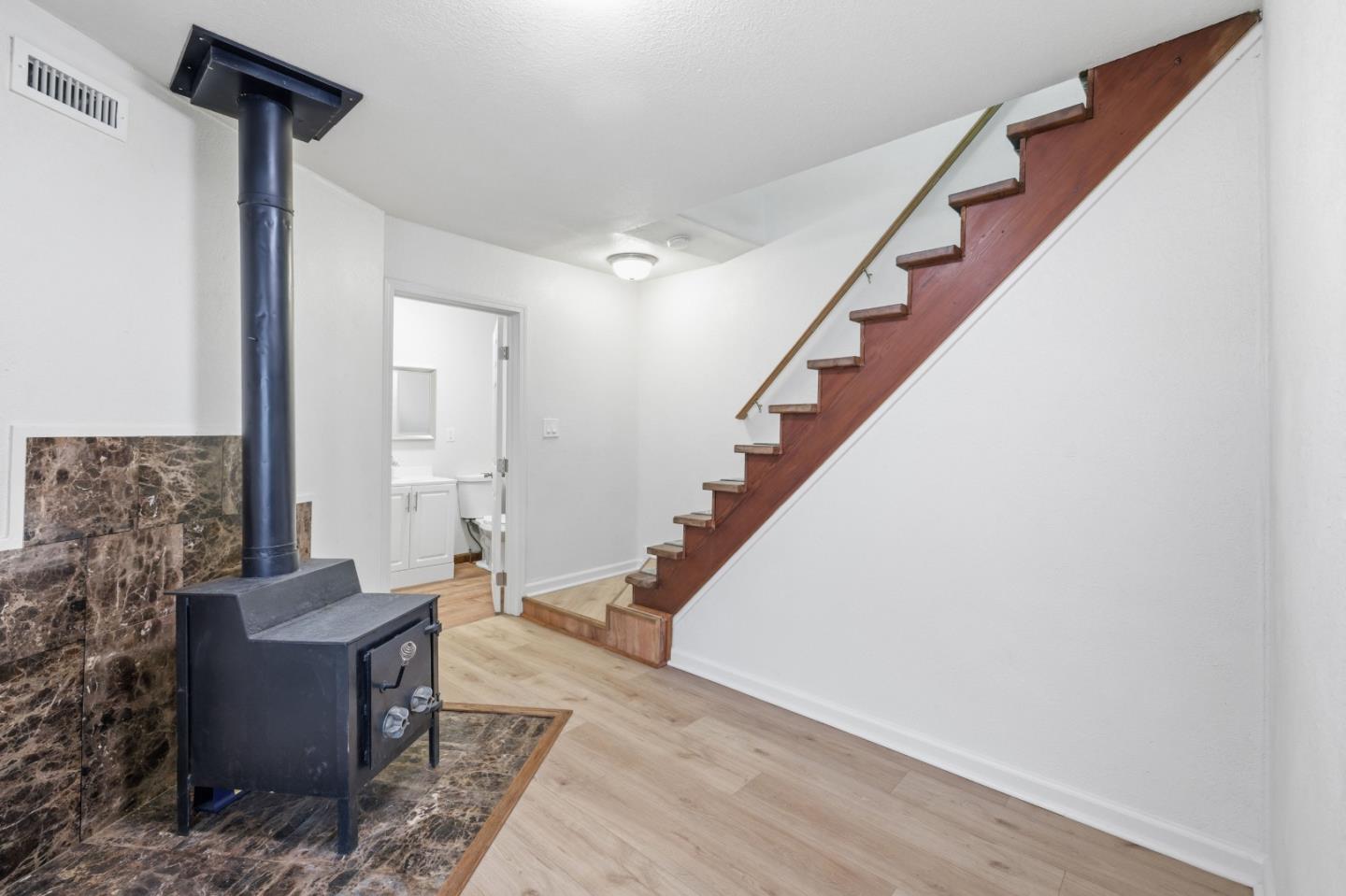 Detail Gallery Image 5 of 96 For 2950 Bear Canyon Rd, Los Gatos,  CA 95033 - 3 Beds | 2 Baths