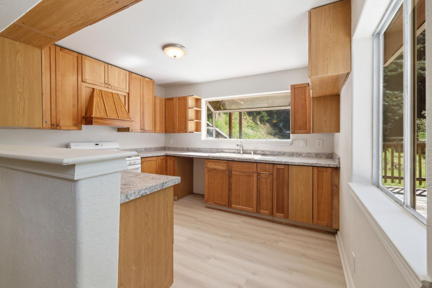 Detail Gallery Image 8 of 96 For 2950 Bear Canyon Rd, Los Gatos,  CA 95033 - 3 Beds | 2 Baths