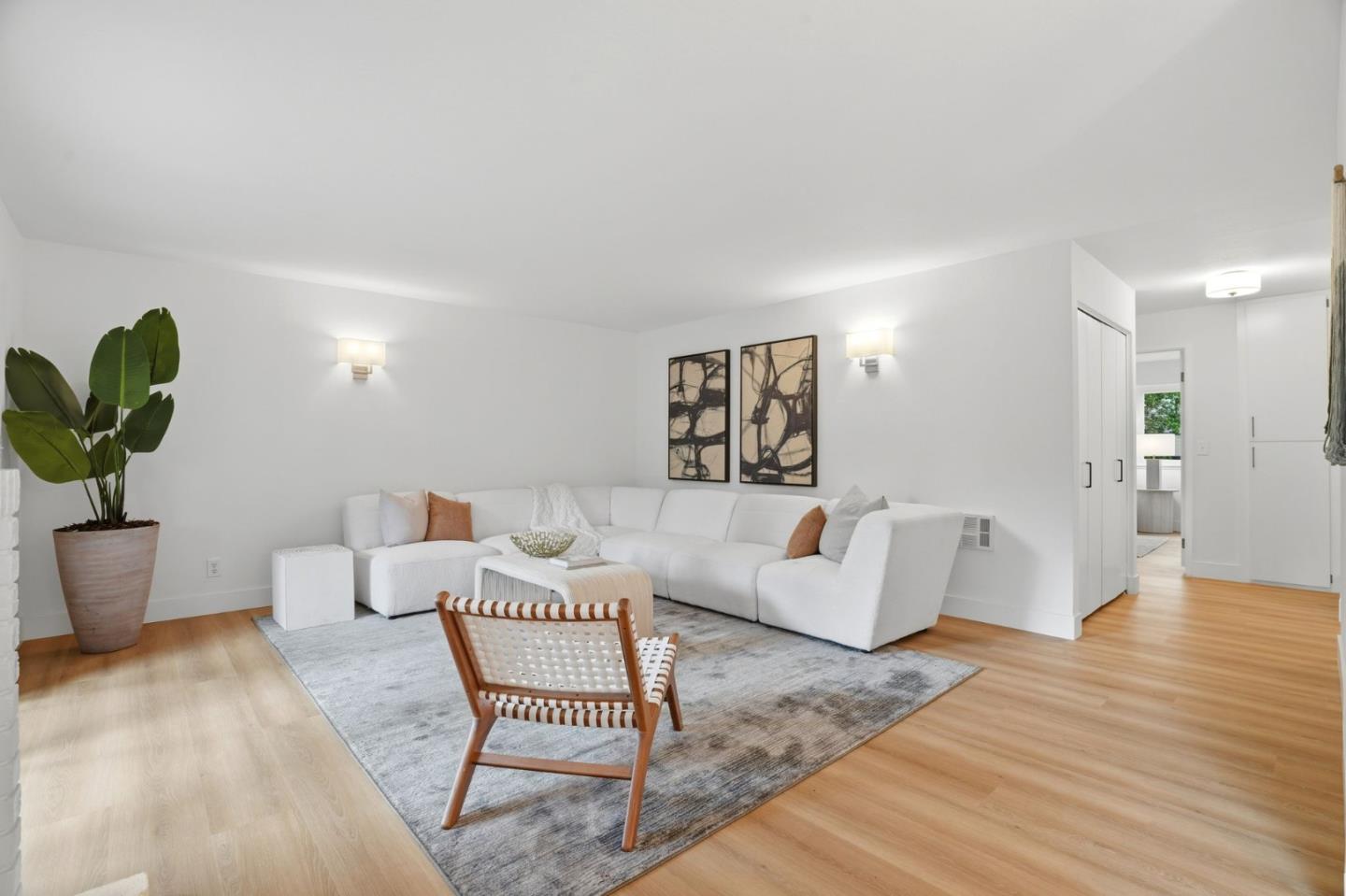 Detail Gallery Image 3 of 29 For 610 Gilbert Ave #32,  Menlo Park,  CA 94025 - 2 Beds | 2 Baths