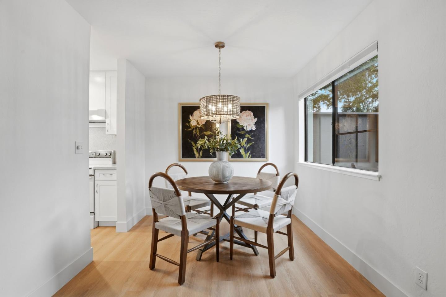 Detail Gallery Image 4 of 29 For 610 Gilbert Ave #32,  Menlo Park,  CA 94025 - 2 Beds | 2 Baths