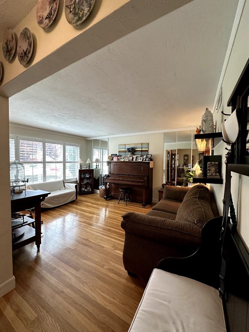 Detail Gallery Image 13 of 19 For 541 Woodstock Way, Santa Clara,  CA 95054 - 4 Beds | 2 Baths