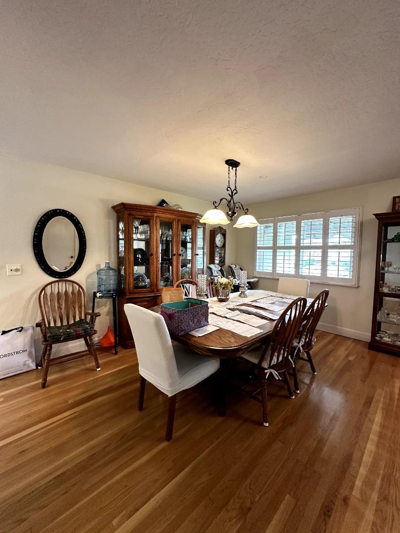 Detail Gallery Image 15 of 19 For 541 Woodstock Way, Santa Clara,  CA 95054 - 4 Beds | 2 Baths