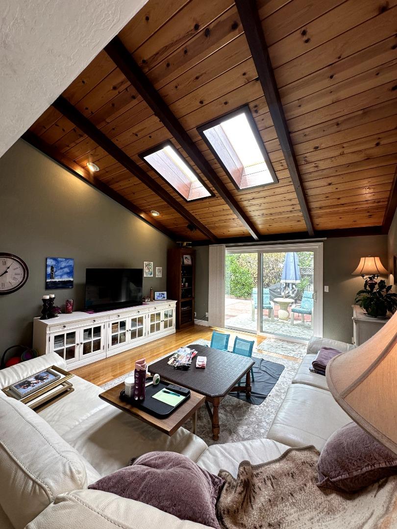 Detail Gallery Image 7 of 19 For 541 Woodstock Way, Santa Clara,  CA 95054 - 4 Beds | 2 Baths