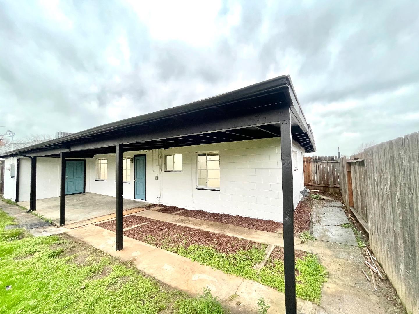 Detail Gallery Image 14 of 14 For 5119 58th St, Sacramento,  CA 95820 - 3 Beds | 1 Baths