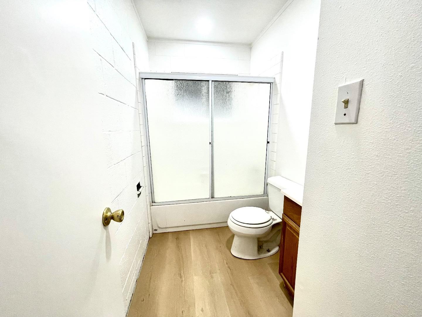 Detail Gallery Image 9 of 14 For 5119 58th St, Sacramento,  CA 95820 - 3 Beds | 1 Baths