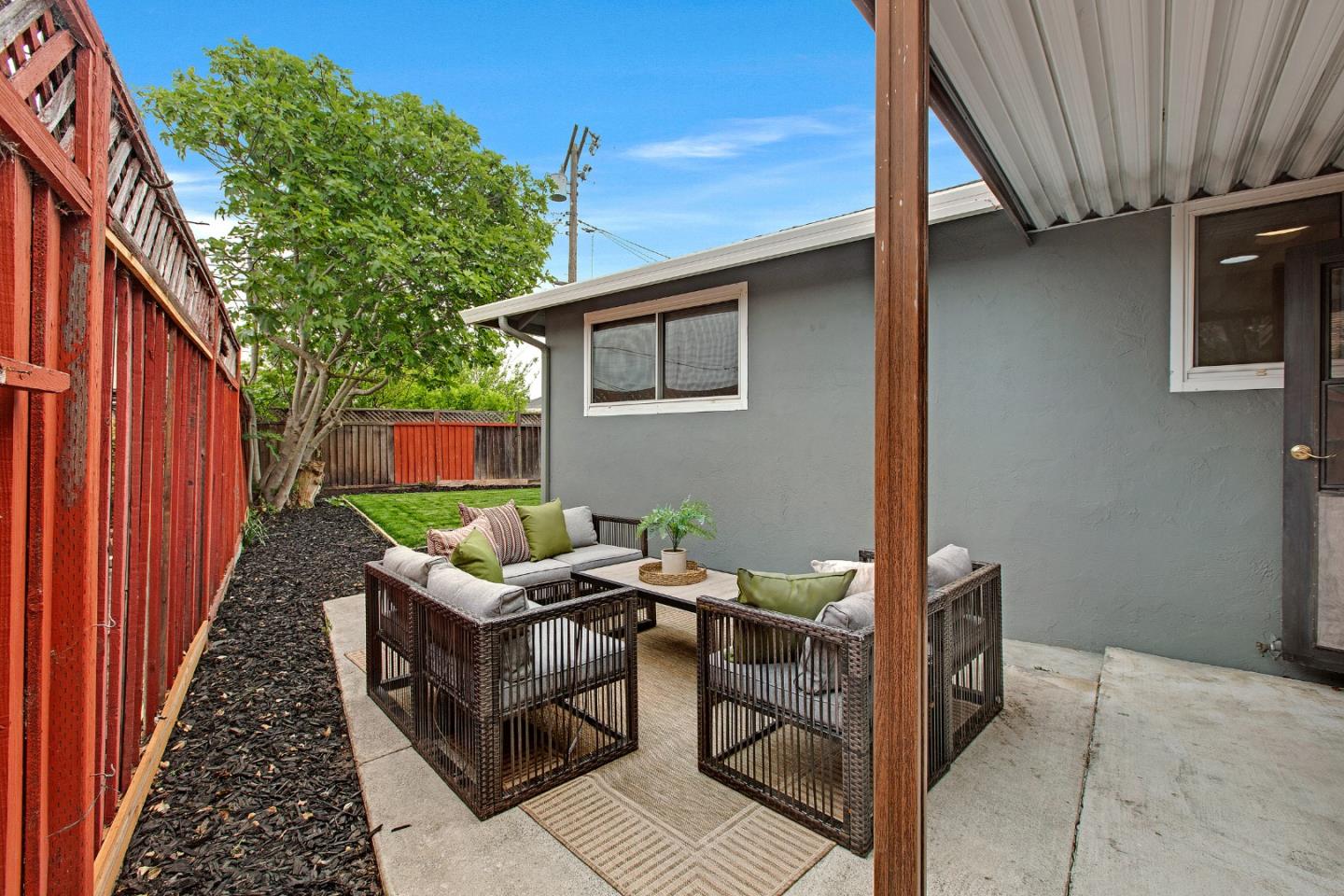 Detail Gallery Image 30 of 45 For 756 Santa Christina Ct, Sunnyvale,  CA 94085 - 3 Beds | 2 Baths