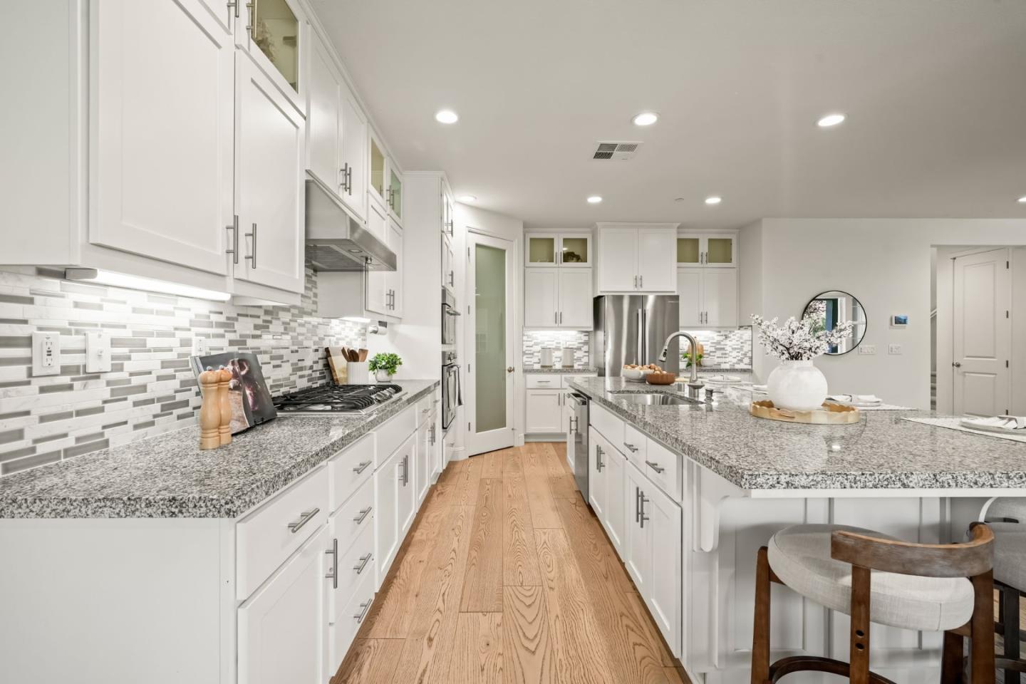 Detail Gallery Image 13 of 58 For 29716 Cantera, Hayward,  CA 94544 - 5 Beds | 3 Baths