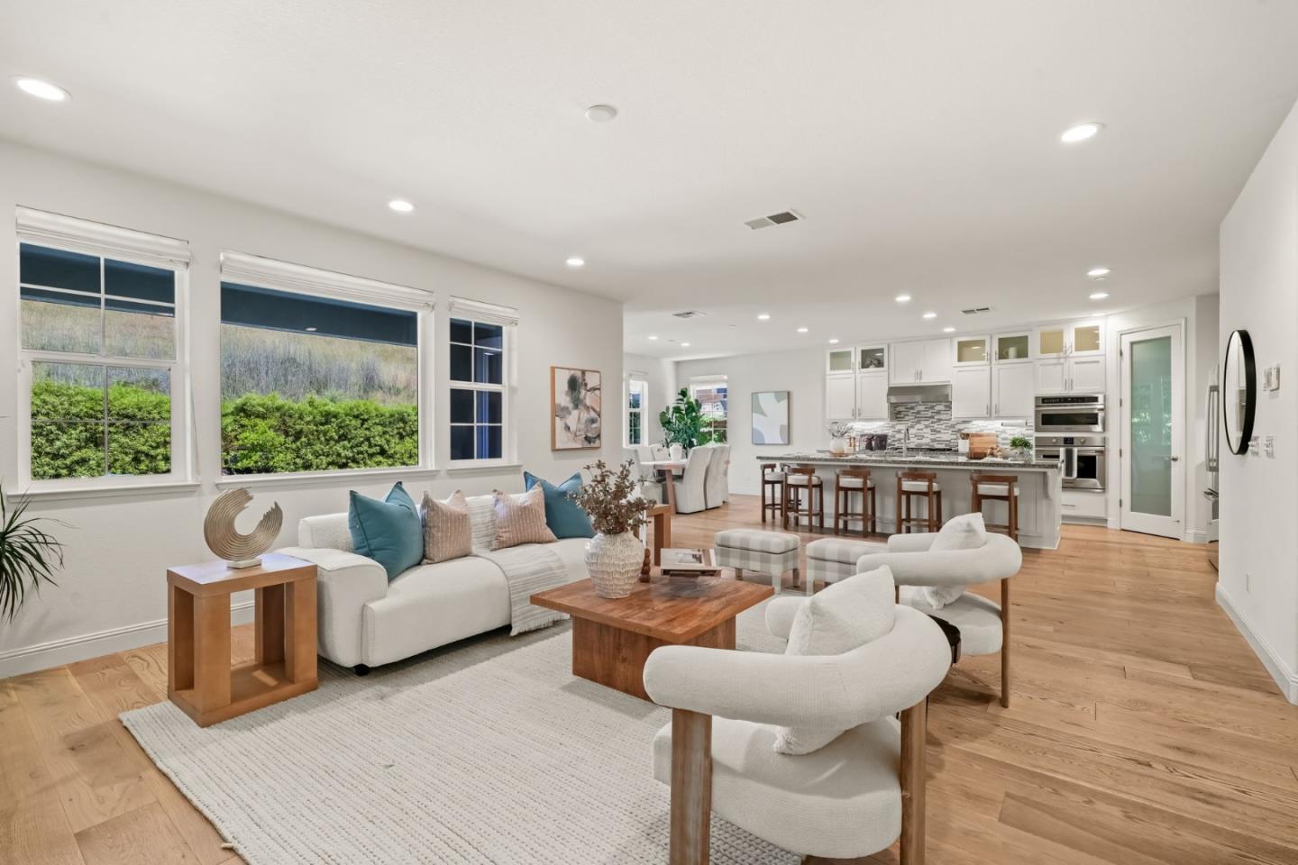 Detail Gallery Image 3 of 58 For 29716 Cantera, Hayward,  CA 94544 - 5 Beds | 3 Baths