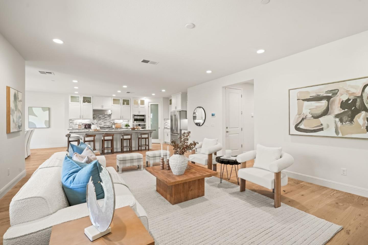 Detail Gallery Image 8 of 58 For 29716 Cantera, Hayward,  CA 94544 - 5 Beds | 3 Baths