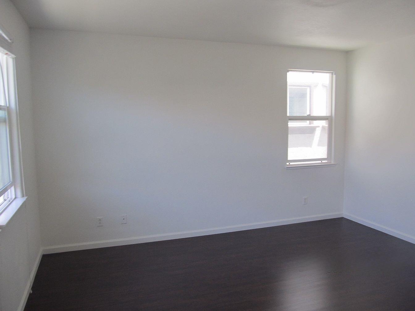 Detail Gallery Image 10 of 13 For 233 American Farms Ave, Lathrop,  CA 95330 - 4 Beds | 3 Baths