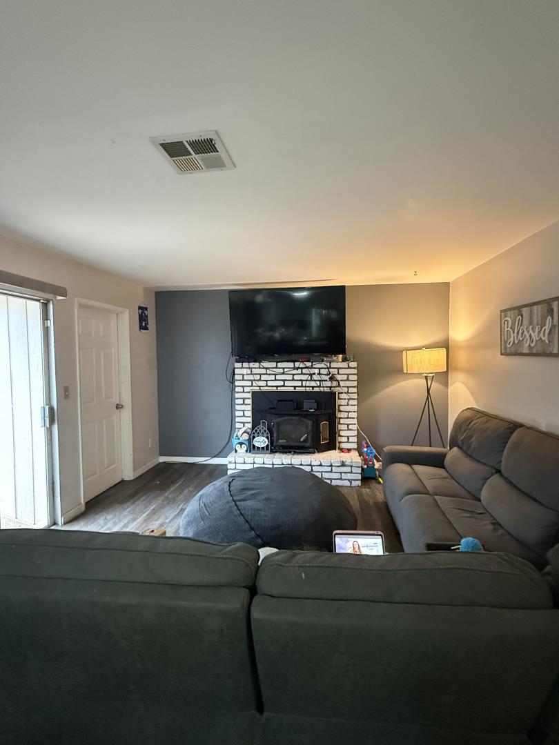 Detail Gallery Image 11 of 25 For Atherton Cir, Salinas,  CA 93906 - 5 Beds | 3 Baths