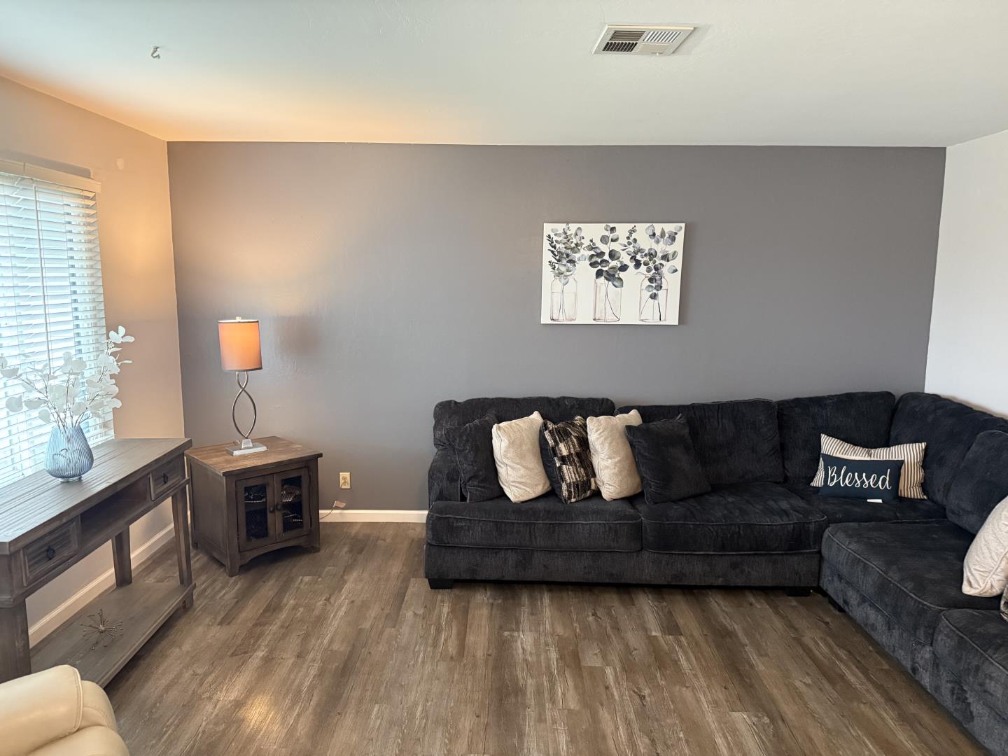 Detail Gallery Image 5 of 25 For Atherton Cir, Salinas,  CA 93906 - 5 Beds | 3 Baths