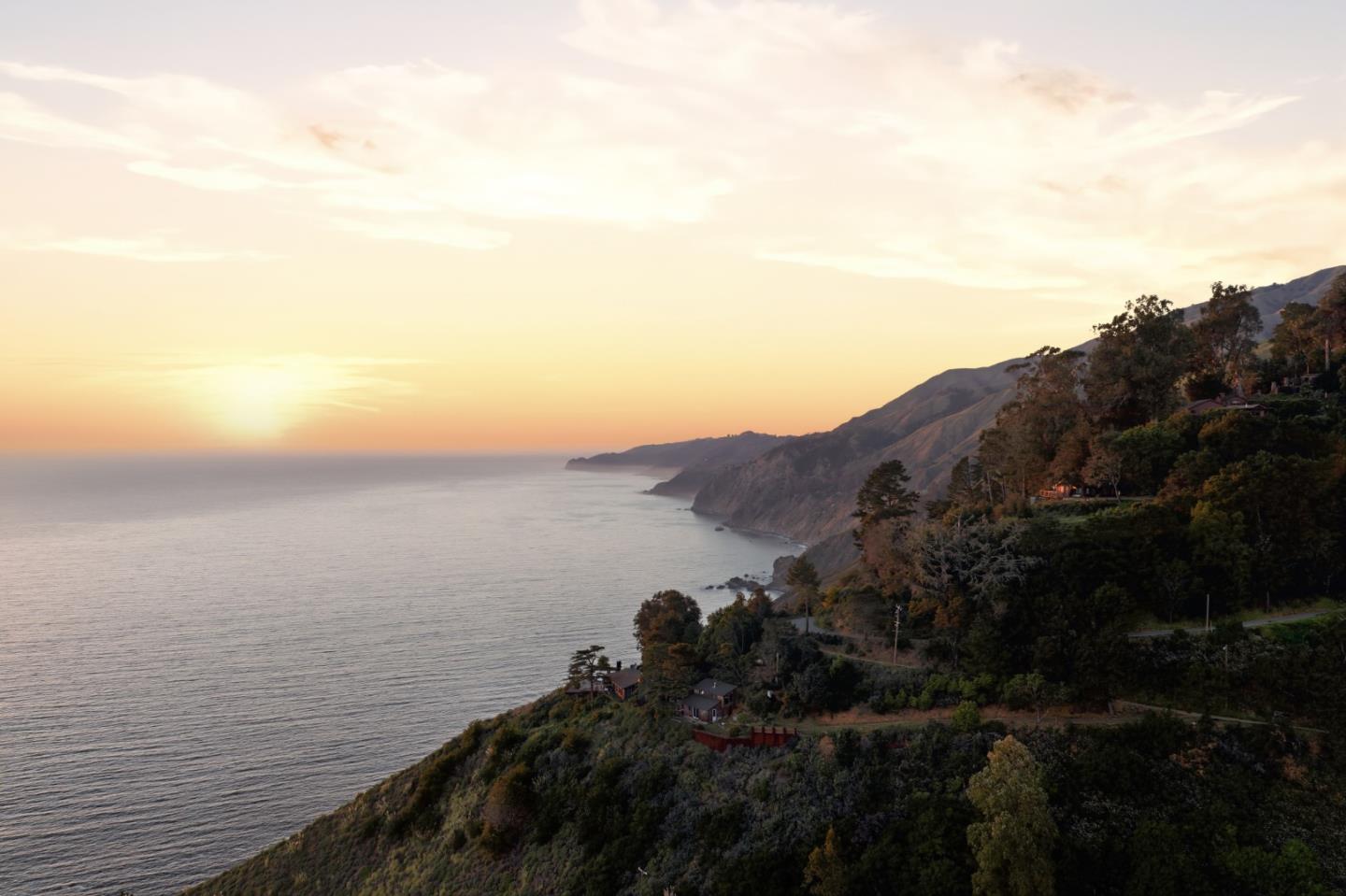 Detail Gallery Image 3 of 25 For 51404 Partington Ridge Rd, Big Sur,  CA 93920 - 1 Beds | 1 Baths