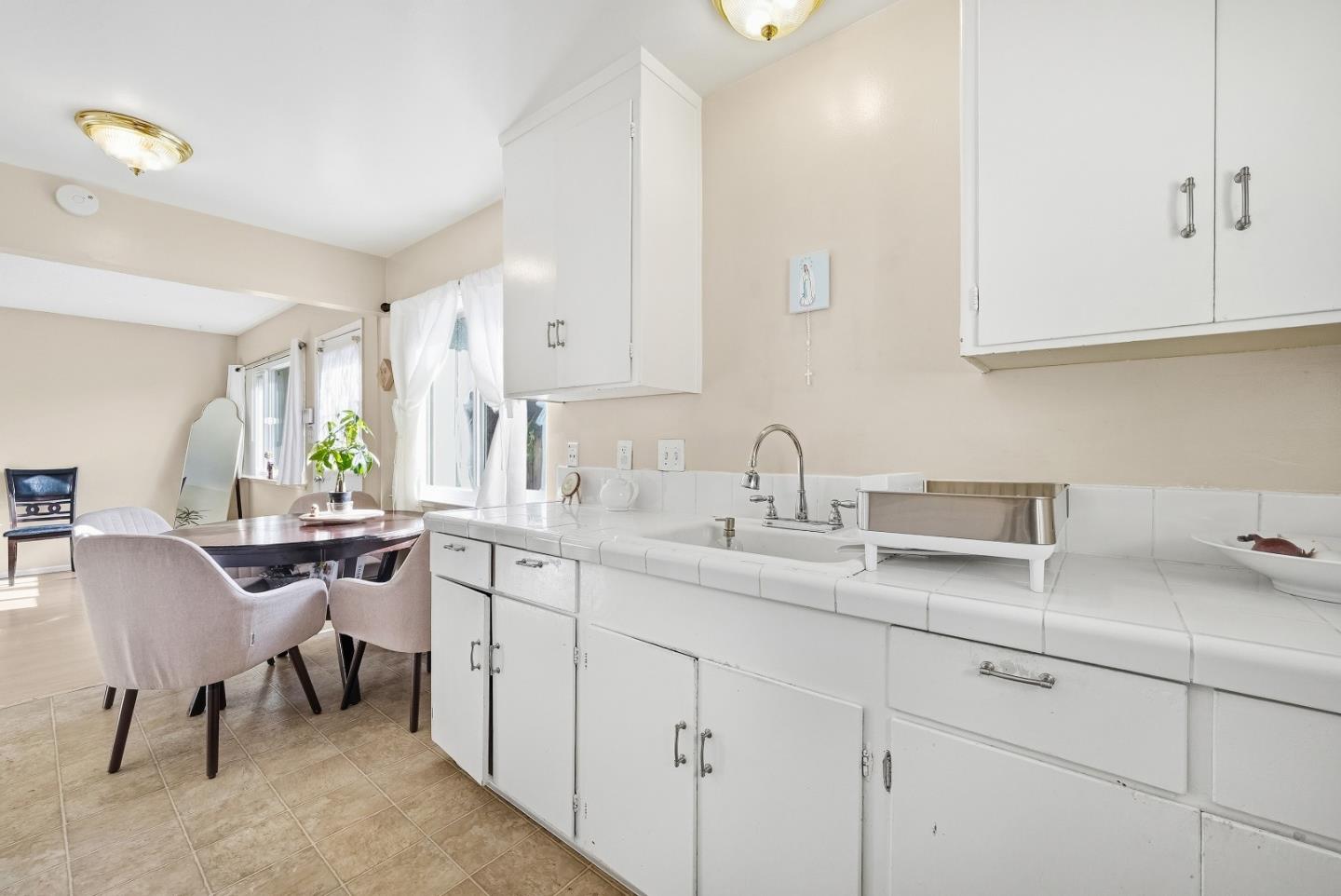 Detail Gallery Image 11 of 26 For 3965-3967 Bismarck Dr, San Jose,  CA 95130 - – Beds | – Baths