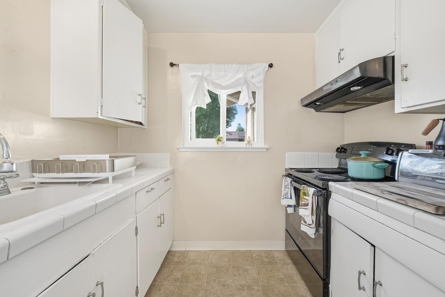 Detail Gallery Image 14 of 26 For 3965-3967 Bismarck Dr, San Jose,  CA 95130 - – Beds | – Baths