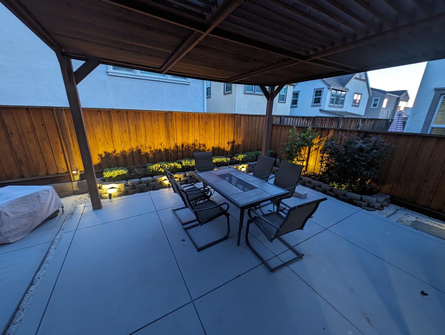 Detail Gallery Image 10 of 29 For 154 Sandpiper Way, Gilroy,  CA 95020 - 4 Beds | 3 Baths