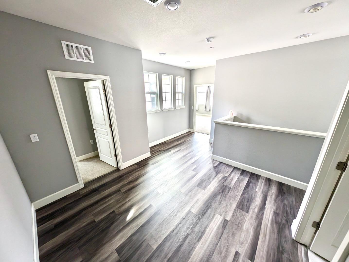 Detail Gallery Image 23 of 29 For 154 Sandpiper Way, Gilroy,  CA 95020 - 4 Beds | 3 Baths