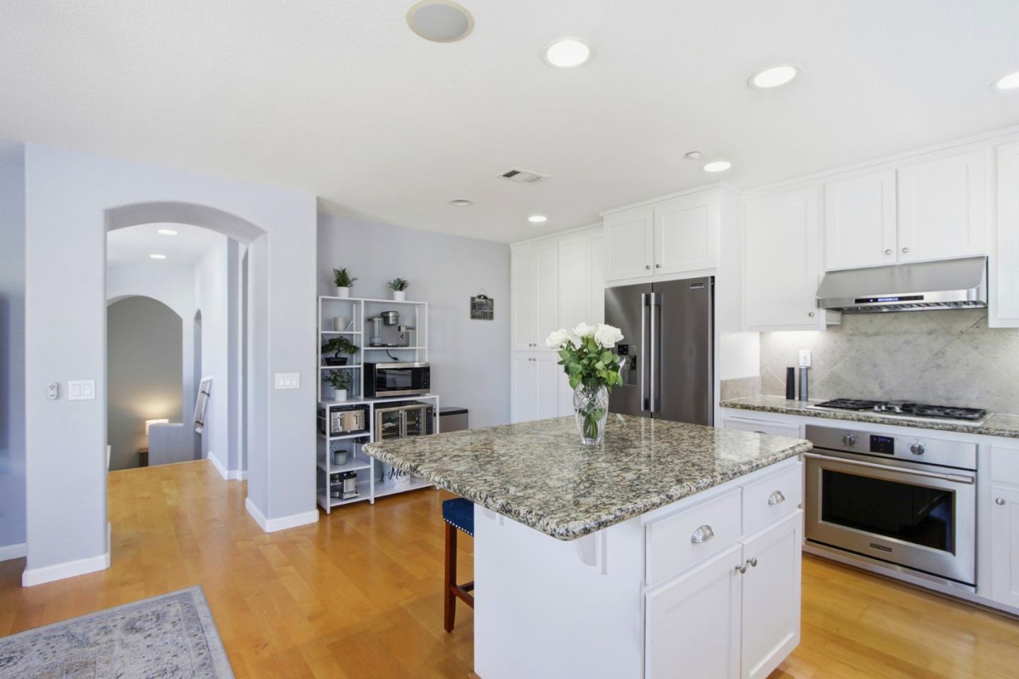 Photo #17: ML82041053 Listing: Photo #17