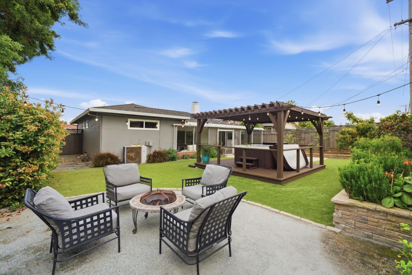 Detail Gallery Image 17 of 23 For 5261 Garwood Dr, San Jose,  CA 95118 - 3 Beds | 2 Baths