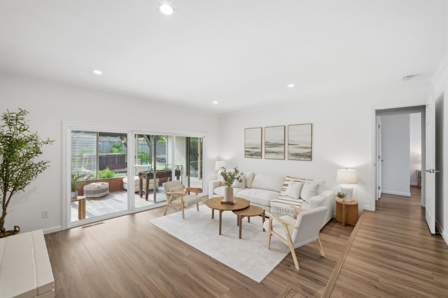 Detail Gallery Image 5 of 23 For 5261 Garwood Dr, San Jose,  CA 95118 - 3 Beds | 2 Baths