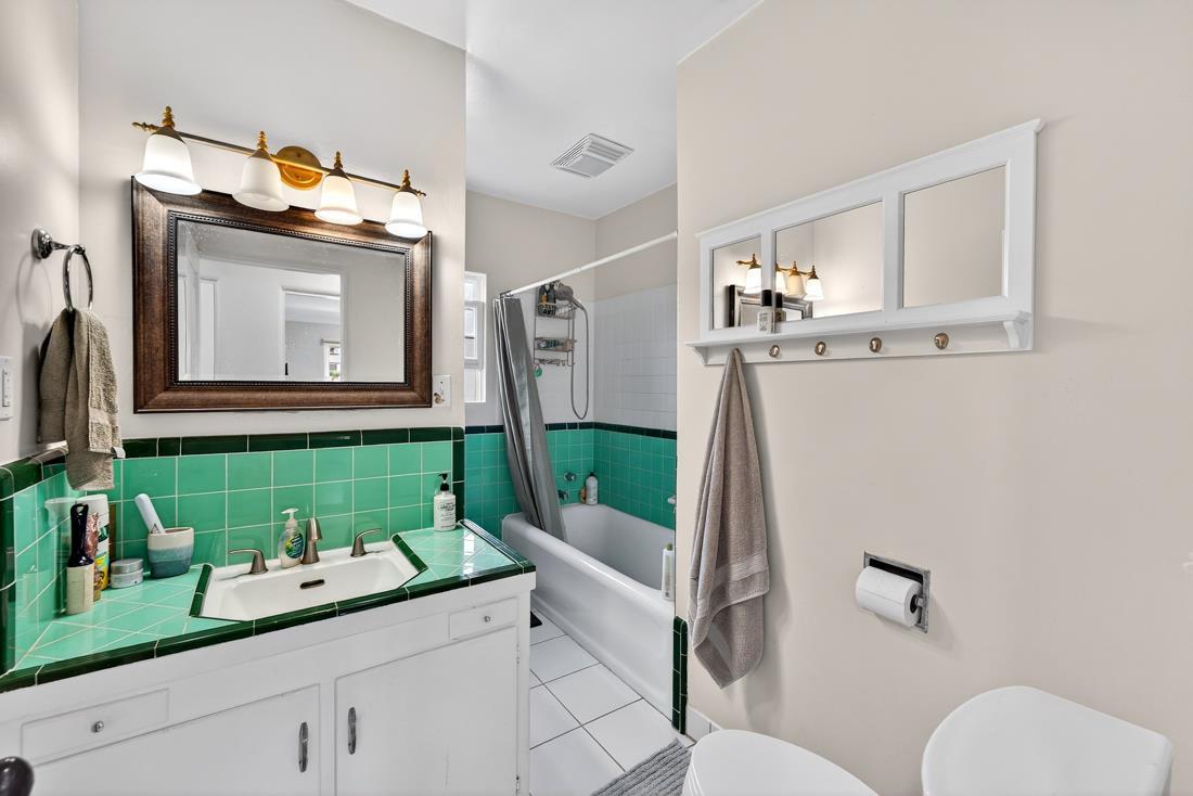 Detail Gallery Image 18 of 43 For 410 Pine Ave, Pacific Grove,  CA 93950 - – Beds | – Baths