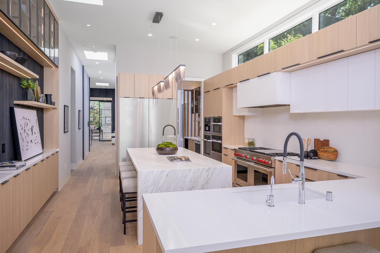 Detail Gallery Image 18 of 62 For 1027 Waverley St, Palo Alto,  CA 94301 - 6 Beds | 7/1 Baths