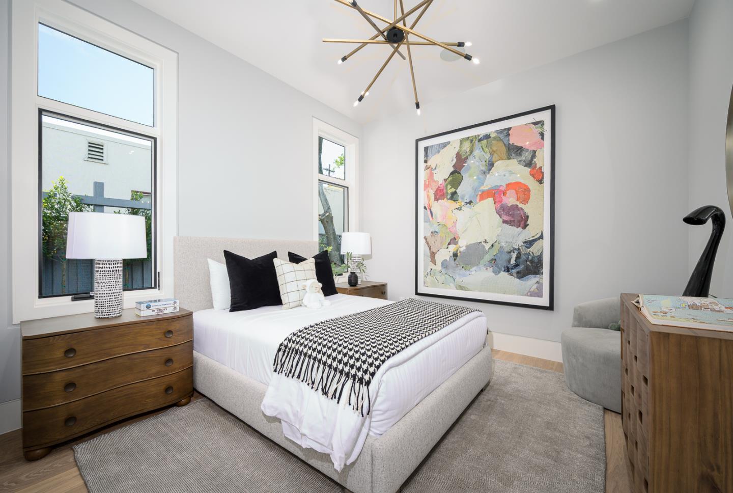 Detail Gallery Image 27 of 62 For 1027 Waverley St, Palo Alto,  CA 94301 - 6 Beds | 7/1 Baths