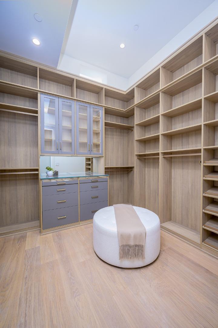 Detail Gallery Image 34 of 62 For 1027 Waverley St, Palo Alto,  CA 94301 - 6 Beds | 7/1 Baths