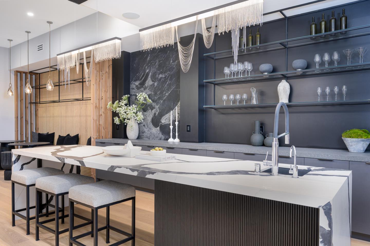 Detail Gallery Image 39 of 62 For 1027 Waverley St, Palo Alto,  CA 94301 - 6 Beds | 7/1 Baths