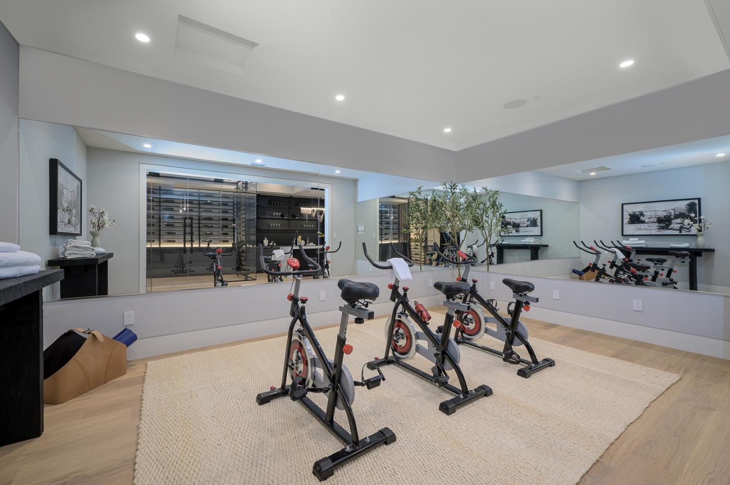 Detail Gallery Image 44 of 62 For 1027 Waverley St, Palo Alto,  CA 94301 - 6 Beds | 7/1 Baths