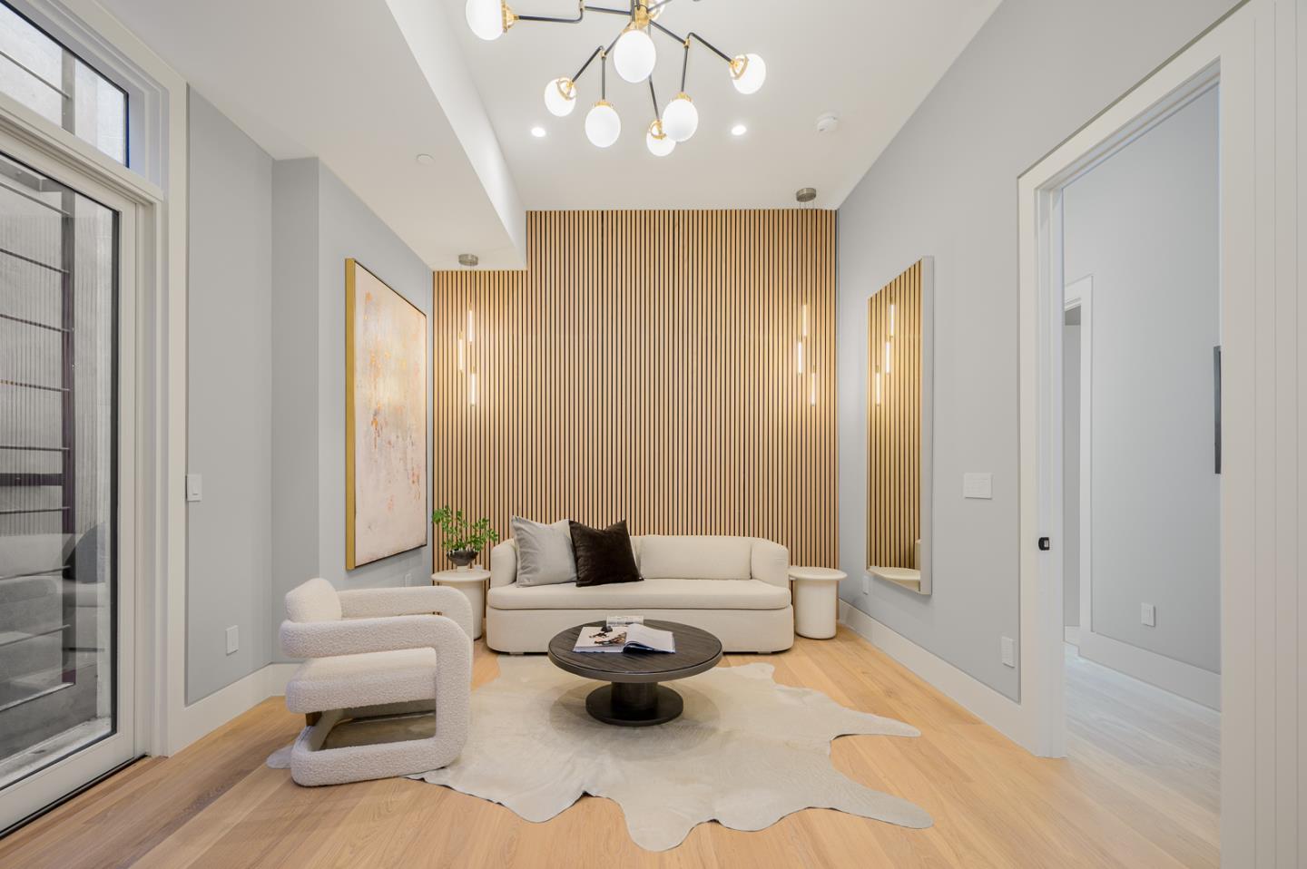 Detail Gallery Image 46 of 62 For 1027 Waverley St, Palo Alto,  CA 94301 - 6 Beds | 7/1 Baths