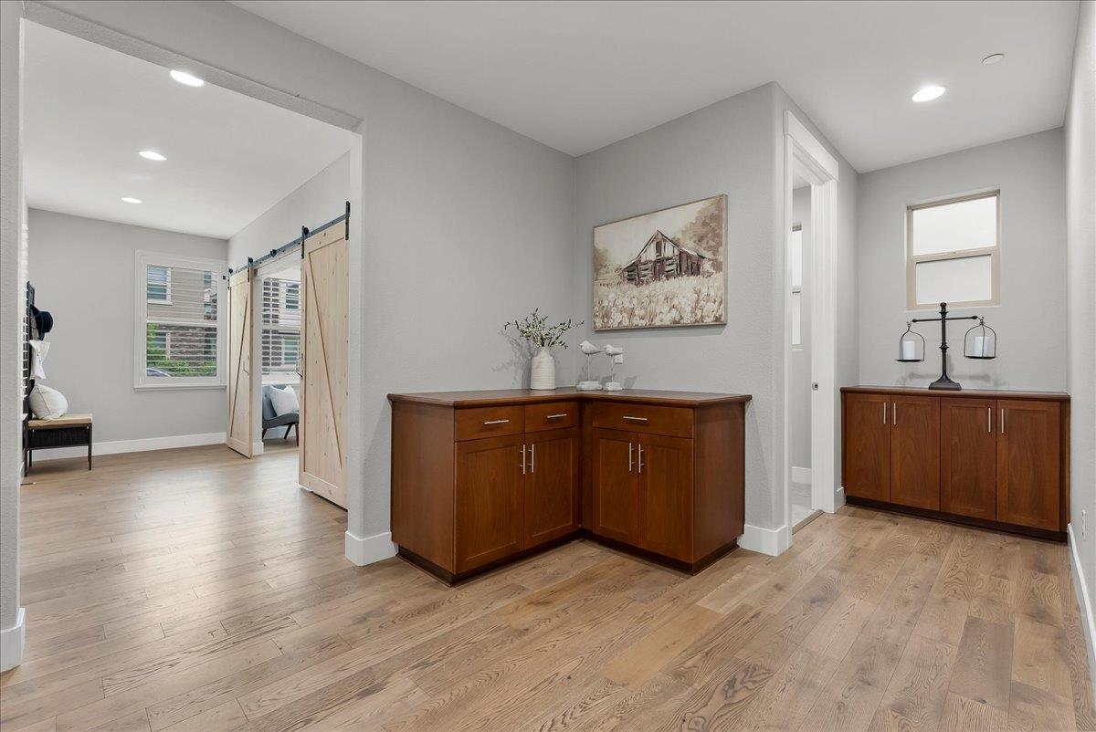 Detail Gallery Image 10 of 40 For 1448 Freeman Ln, Pleasanton,  CA 94566 - 4 Beds | 2/2 Baths