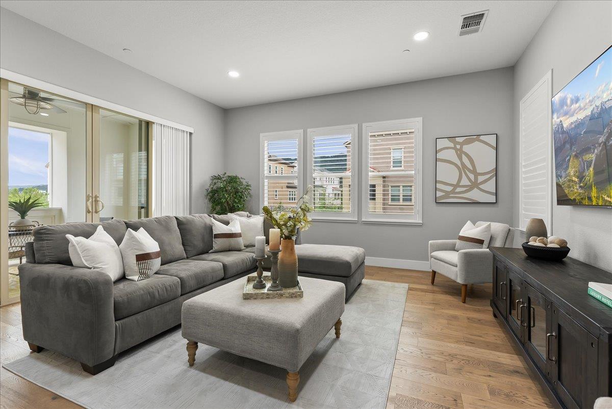 Detail Gallery Image 19 of 40 For 1448 Freeman Ln, Pleasanton,  CA 94566 - 4 Beds | 2/2 Baths