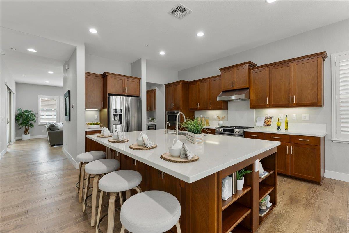 Detail Gallery Image 2 of 40 For 1448 Freeman Ln, Pleasanton,  CA 94566 - 4 Beds | 2/2 Baths