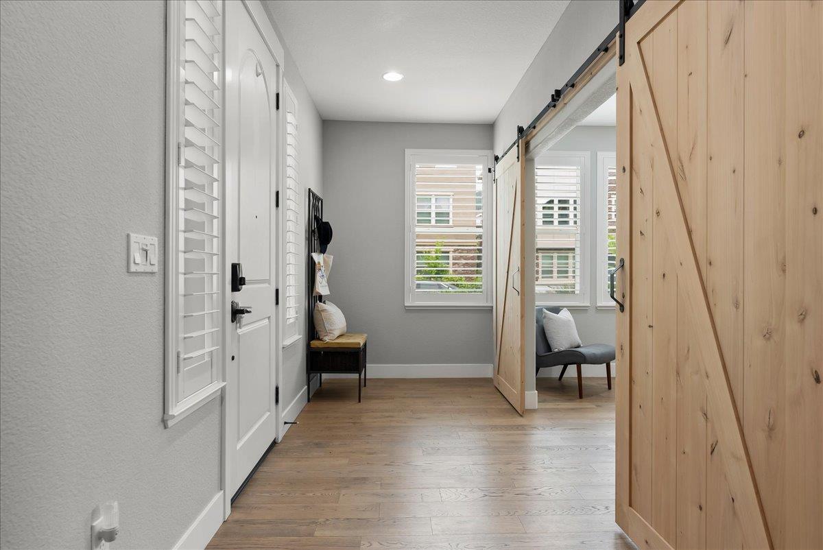 Detail Gallery Image 7 of 40 For 1448 Freeman Ln, Pleasanton,  CA 94566 - 4 Beds | 2/2 Baths