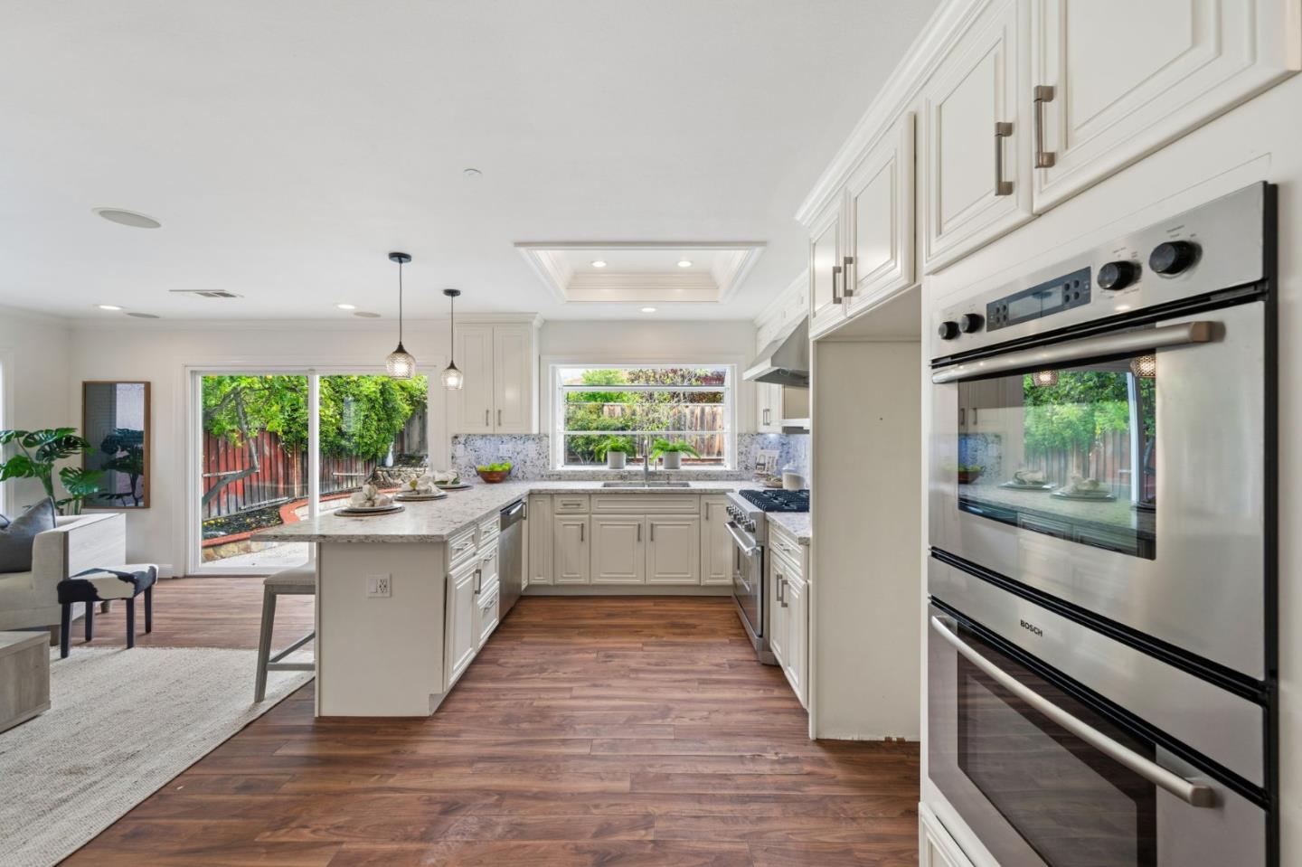 Detail Gallery Image 10 of 31 For 702 Royal Glen Dr, San Jose,  CA 95133 - 4 Beds | 2 Baths