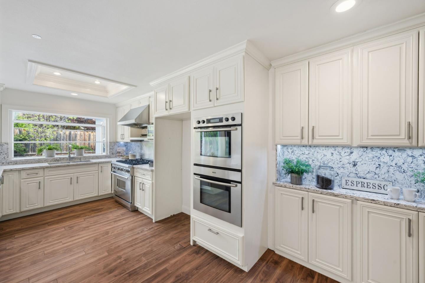 Detail Gallery Image 9 of 31 For 702 Royal Glen Dr, San Jose,  CA 95133 - 4 Beds | 2 Baths