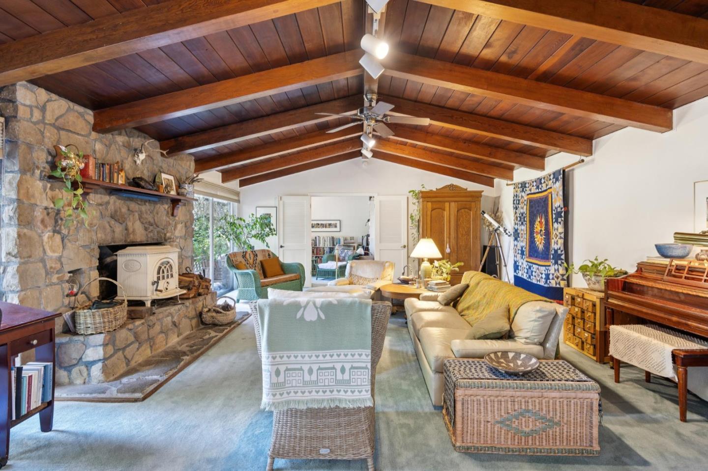 Detail Gallery Image 12 of 33 For 188 Martinez Rd, Woodside,  CA 94062 - 3 Beds | 2 Baths