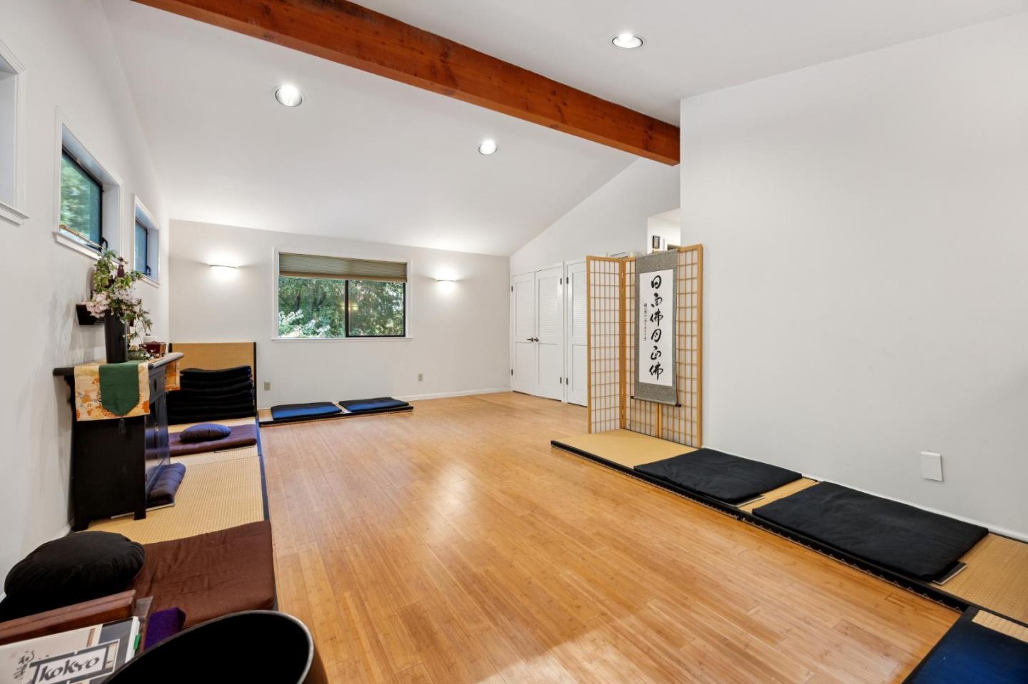 Detail Gallery Image 22 of 33 For 188 Martinez Rd, Woodside,  CA 94062 - 3 Beds | 2 Baths