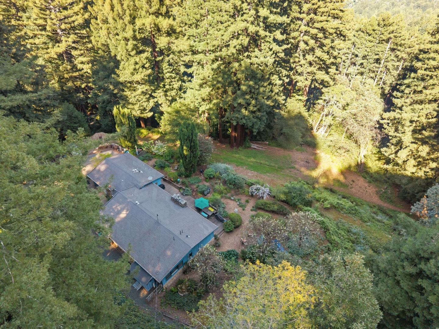 Detail Gallery Image 5 of 33 For 188 Martinez Rd, Woodside,  CA 94062 - 3 Beds | 2 Baths