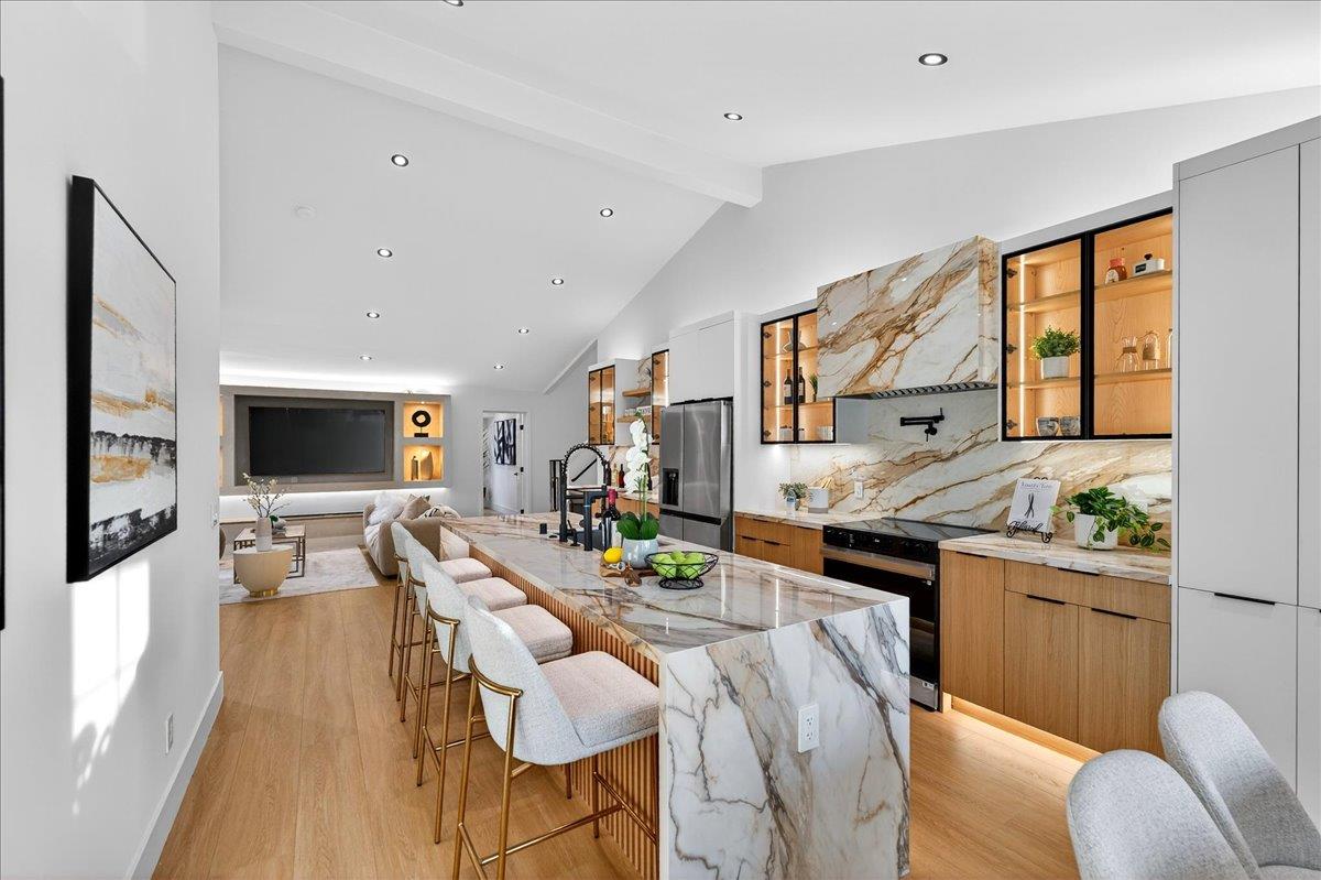 Detail Gallery Image 18 of 97 For 3512 Pleasant Crest Dr, San Jose,  CA 95148 - 5 Beds | 4 Baths